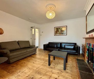 4 bedroom terraced house to rent - Photo 1