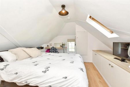 6 bedroom detached house to rent - Photo 5