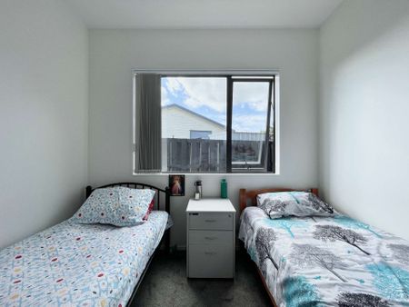 Brand new two bedroom, two bathroom home. - Photo 4