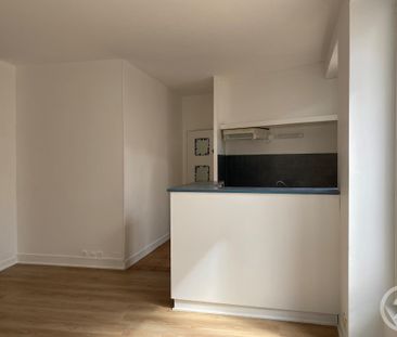 Location Appartement 2 pièces 58m² FONTAINEBLEAU 77300 - Photo 2