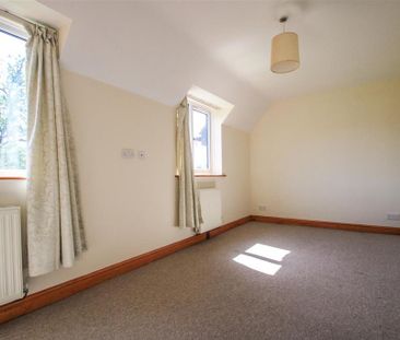 3 bedroom detached house to rent - Photo 5