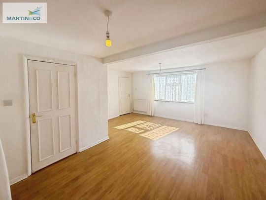 3 bedroom semi-detached house to rent - Photo 1