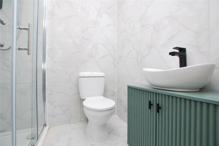 1 bedroom house of multiple occupation to rent - Photo 3