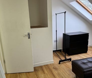 1 Bed Flat, New City Road, E13 - Photo 6