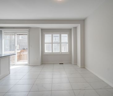 For Lease - 466 George Ryan Avenue, Oakville, Ontario - Photo 4