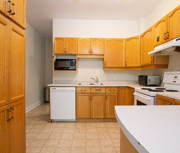 Frontenac Street Apartments - Photo 3