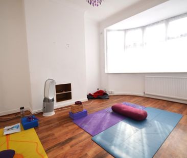 5 bedroom Semi-detached house to rent - Photo 6