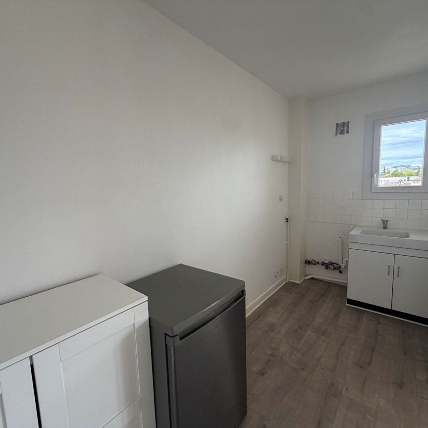 Location Appartement 1 pièce 27m² - Photo 1