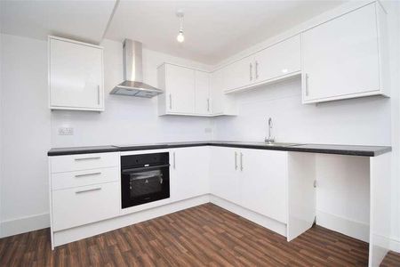 Trend House, Northgate, Wakefield, - Two Bedroom, WF1 - Photo 5