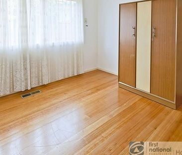 Three bedroom Home! - Photo 4