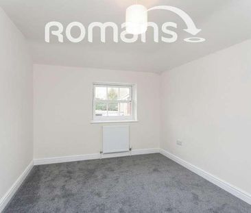 Frys Lane, Yateley, GU46 - Photo 5