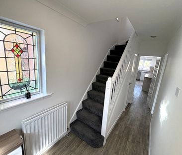 Apsley Road, Oldbury, West Midlands - Photo 2