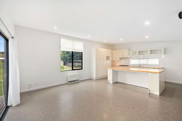 A walk to town - Photo 1