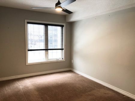 Two bedroom condo Barrie Ontario - Photo 2
