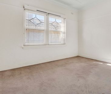 5/32 Vautier Street, Elwood VIC 3184 - Photo 5