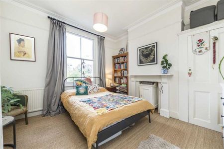 Elliscombe Road, Charlton, SE7 - Photo 2