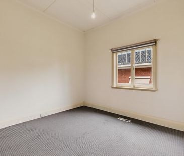 15 Narrak Road, Balwyn VIC 3103 - House For Rent | Domain - Photo 5