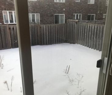 For Lease - 5 Mccandless Crt Court, Milton, Ontario - Photo 2