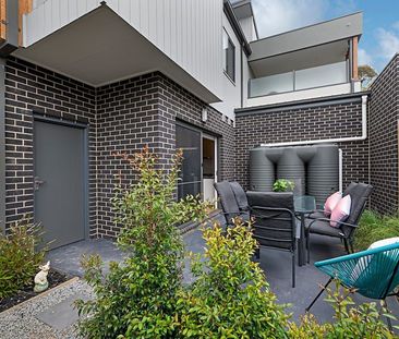 Boutique Townhouse - Photo 5