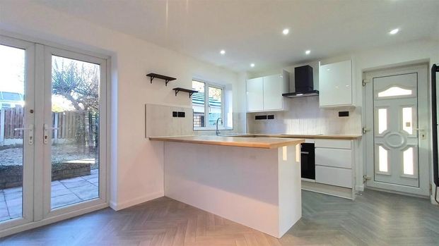 3 bedroom detached house to rent - Photo 1