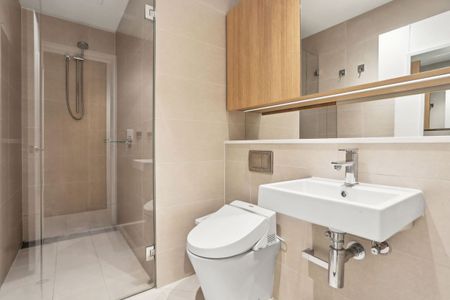 Stunning Waterfall Apartment - Photo 4