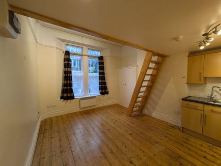 Mezzanine Studio flat - Couples accepted - Photo 3