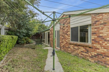 Charming Family Home In A Prime Location - Photo 4
