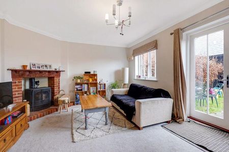 3 bedroom terraced house to rent - Photo 2