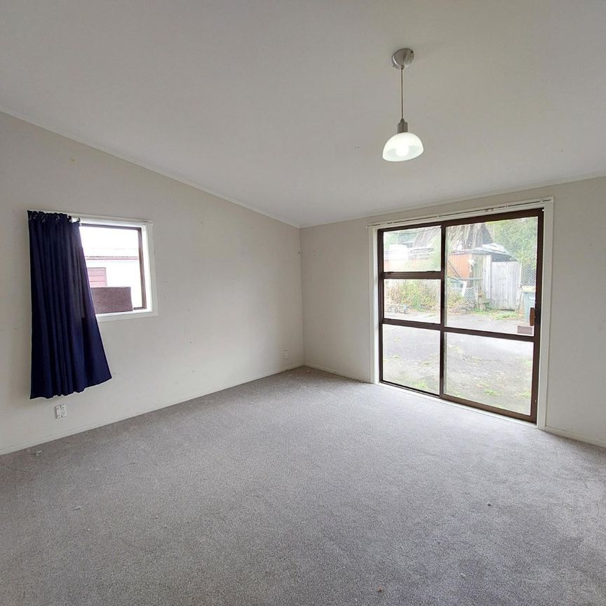 Country Atmosphere With Convenience Accessibility - Photo 1
