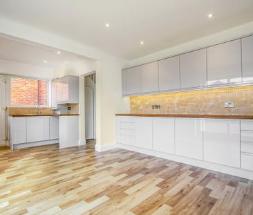 3 bedroom detached house to rent - Photo 6