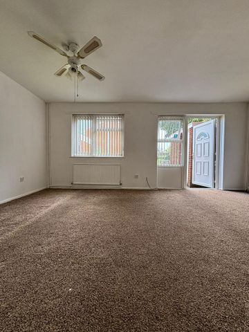 2 bedroom terraced house to rent - Photo 2