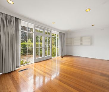 39 Walsh Street, Deepdene VIC 3103 - House For Rent | Domain - Photo 1