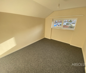 4 bed end of terrace house to rent in Harbourne Avenue, Paignton, TQ4 - Photo 2