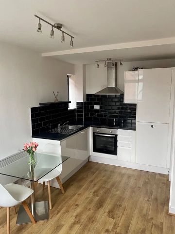 1 Bed Flat, The Chandlers, LS2 - Photo 5