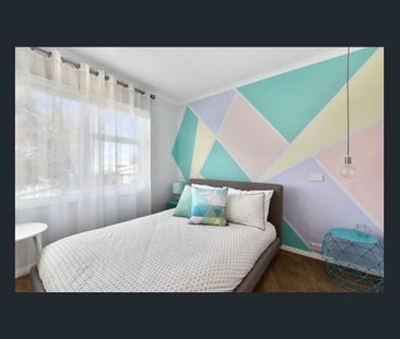 Family Home - Central Location - Photo 5