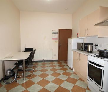 House share to rent - Photo 3