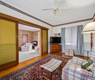 3 Burton Avenue, Windsor Gardens SA 5087 - Photo 4