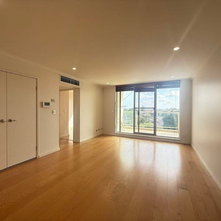 2 bedrooms apartment in the heart of Ashfield - Photo 1