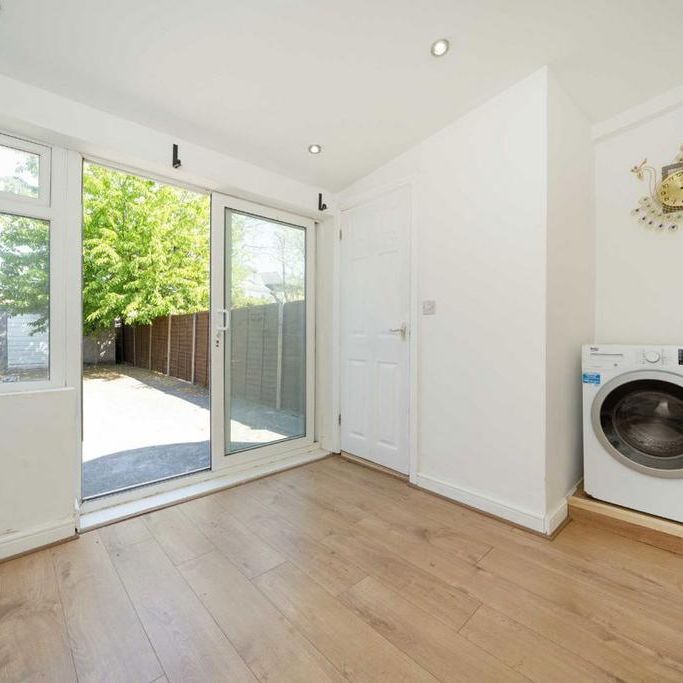 3 bedroom house to rent - Photo 1