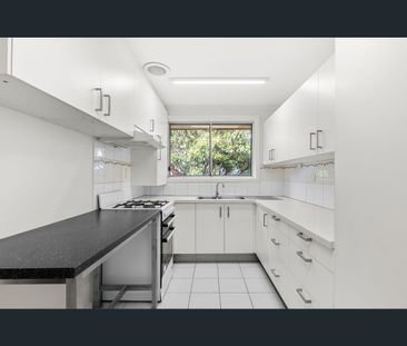 4A Leonard Crescent, Ascot Vale, Vic 3032 - Photo 1