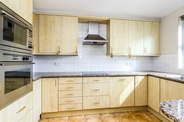 4 bedroom house to rent - Photo 1