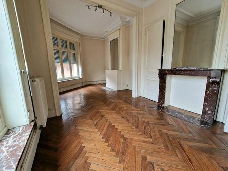 Appartement à Louer à LILLE 900 € - Photo 3