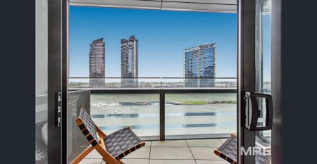 Fully furnished with water views on Collins Street - Photo 3