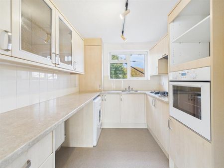 Cownwy Court, Park Crescent, Rottingdean, Brighton - Photo 5