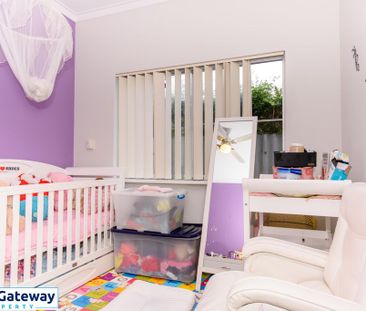 20 Elm Close, CAMILLO WA 6111 - Photo 1