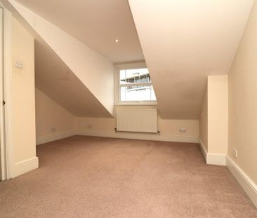 2 bedroom maisonette to rent - Photo 1