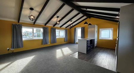 Modern two bedroom townhouse in Linwood! - Photo 4