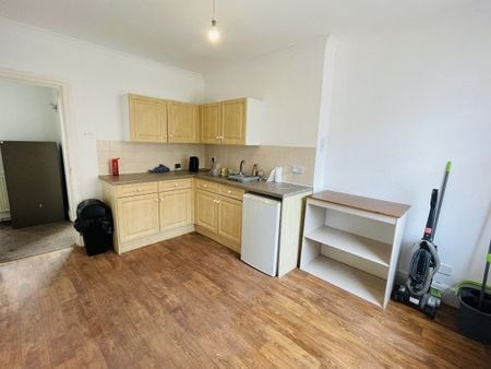 Milford Haven, Milford Haven, SA73 - Photo 2