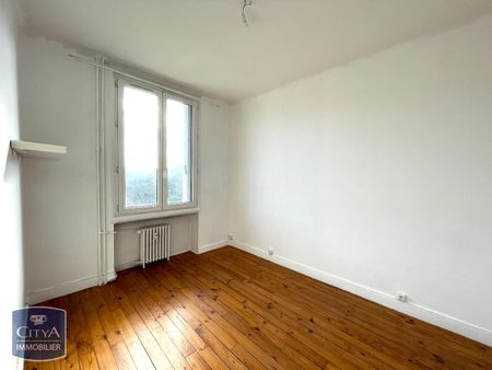 Location Appartement 4 pièces 81m² ST ETIENNE 42100 - Photo 2