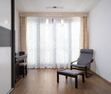 Pronájem rodinného domu 204 m², Nad sadem 561, Praha - Фото 3